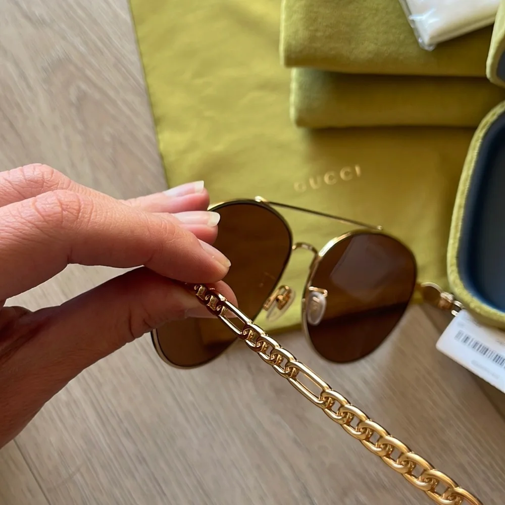 Gucci Sunglasses - Picture 9 of 9